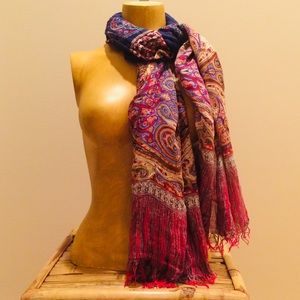 Lightweight Paisley Scarf